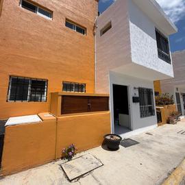 Foto de casa en renta en  , paraíso villas, benito juárez, quintana roo, 0 No. 01
