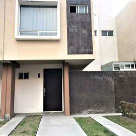 Foto de casa en renta en paseo arboleda , paseos santín, toluca, méxico, 21392025 No. 01