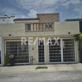 Foto de casa en venta en paseo de la colina , lomas del prado 3er seccion, salamanca, guanajuato, 30150561 No. 01