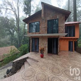 Foto de casa en venta en paseo saint moritz 104, coajomulco, huitzilac, morelos, 30198197 No. 01