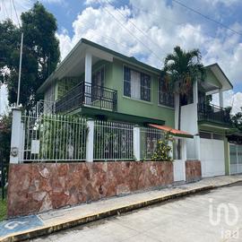 Foto de casa en venta en pedro manzana garcía esquina narciso m , don pedro, catemaco, veracruz de ignacio de la llave, 28723186 No. 01
