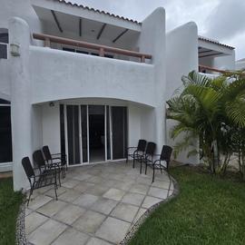 Foto de casa en renta en  , playa car fase i, solidaridad, quintana roo, 30547709 No. 01