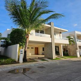 Foto de casa en renta en  , playa del carmen centro, solidaridad, quintana roo, 0 No. 01