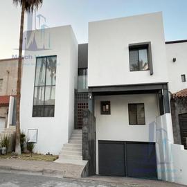 Foto de casa en venta en  , plazas las haciendas, chihuahua, chihuahua, 0 No. 01