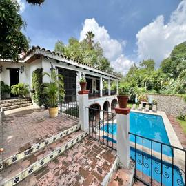 Foto de casa en renta en  , poblado acapatzingo, cuernavaca, morelos, 0 No. 01