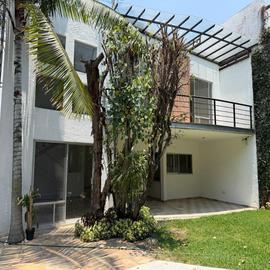 Foto de casa en renta en  , poblado acapatzingo, cuernavaca, morelos, 31107772 No. 01