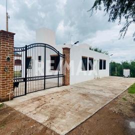 Foto de casa en venta en poblado de puentecillas y anexo , los cajones, guanajuato, guanajuato, 0 No. 01