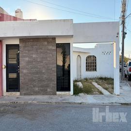 Foto de casa en renta en  , presidentes de méxico, campeche, campeche, 0 No. 01