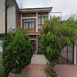Foto de casa en venta en primera privada de licenciado cornelio ortiz 3-, benito juárez, apatzingán, michoacán de ocampo, 0 No. 01