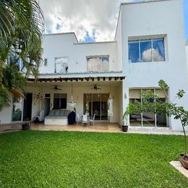 Foto de casa en venta en privada barcelona, carretera cancun- tulum lote 11,manzana 40,, supermanzana 295, benito juárez, quintana roo, 0 No. 01