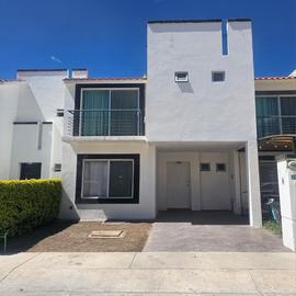 Foto de casa en venta en  , privada de bugambilias, san luis potosí, san luis potosí, 0 No. 01