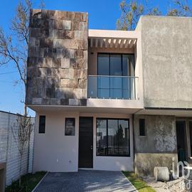 Foto de casa en venta en prolongacion avenida tierra y libertad 1553, tierra y libertad, celaya, guanajuato, 29751523 No. 01