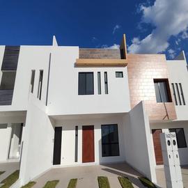 Foto de casa en venta en prolongacion calzada de guadalupe , lomas de la virgen, san luis potosí, san luis potosí, 0 No. 01