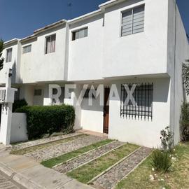 Foto de casa en renta en prolongacion del periferico real del bosque vw, periferico , real del bosque, cuautlancingo, puebla, 29475018 No. 01