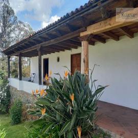 Foto de casa en venta en  , puerta de cadena, pátzcuaro, michoacán de ocampo, 27635791 No. 01