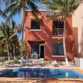 Foto de casa en venta en  , puerto morelos, benito juárez, quintana roo, 23470380 No. 01