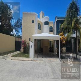 Foto de casa en venta en  , quetzales (supermanzana 523), benito juárez, quintana roo, 0 No. 01
