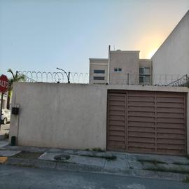 Foto de casa en venta en  , quintas la perla, torreón, coahuila de zaragoza, 31121284 No. 01