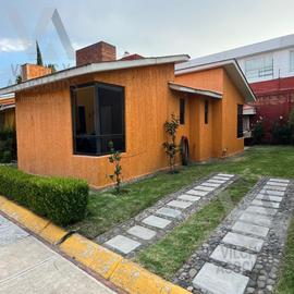 Foto de casa en renta en  , quintas las manzanas, metepec, méxico, 0 No. 01