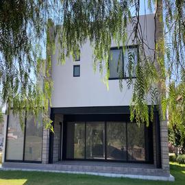 Foto de casa en renta en  , raquet club cross, celaya, guanajuato, 27809477 No. 01