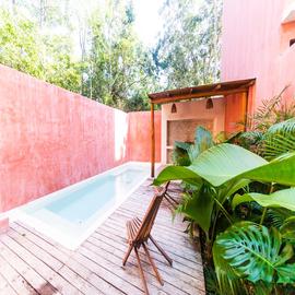 Foto de casa en venta en  , region 15 kukulcan, tulum, quintana roo, 0 No. 01