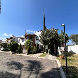 Foto de casa en venta en  , residencial claustros del río, san juan del río, querétaro, 0 No. 01