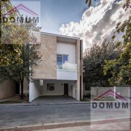 Foto de casa en venta en  , residencial san agustín primer sector, san pedro garza garcía, nuevo león, 30343345 No. 01
