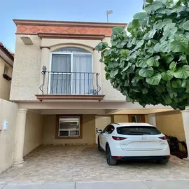 Foto de casa en renta en  , residencial senderos, torreón, coahuila de zaragoza, 0 No. 01