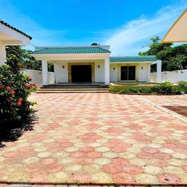 Foto de casa en venta en  , revolución, progreso, yucatán, 22886911 No. 01