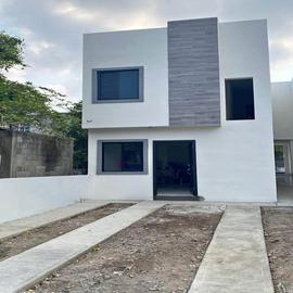 Foto de casa en venta en  , revolución verde, ciudad madero, tamaulipas, 0 No. 01