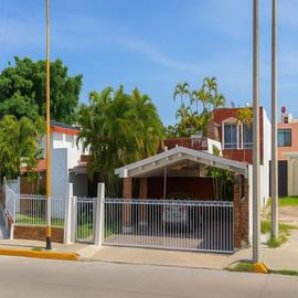Foto de casa en venta en  , ricardo flores magón, ciudad madero, tamaulipas, 30589796 No. 01