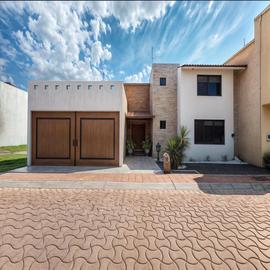 Foto de casa en venta en  , rincón campestre, corregidora, querétaro, 0 No. 01