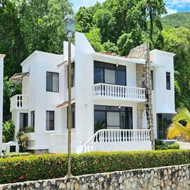 Foto de casa en venta en  , rinconada diamante, acapulco de juárez, guerrero, 28876111 No. 01