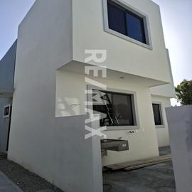 Foto de casa en venta en rio mississipi , las flores, altamira, tamaulipas, 28303613 No. 01