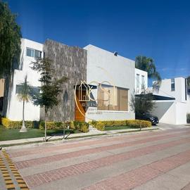 Foto de casa en renta en  , riveras del campestre, celaya, guanajuato, 30234310 No. 01