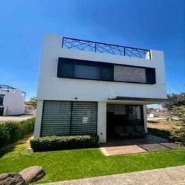 Foto de casa en venta en  , san pedro tesistán, jocotepec, jalisco, 0 No. 01