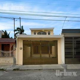 Foto de casa en venta en  , san román, campeche, campeche, 0 No. 01