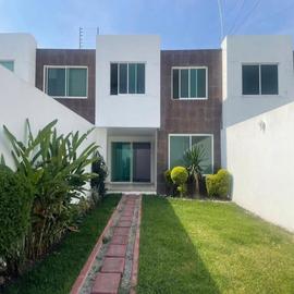 Foto de casa en renta en  , santa bárbara, cuautla, morelos, 0 No. 01