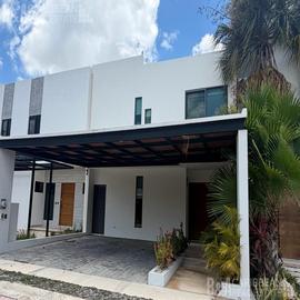 Foto de casa en renta en  , supermanzana 29, benito juárez, quintana roo, 30933659 No. 01
