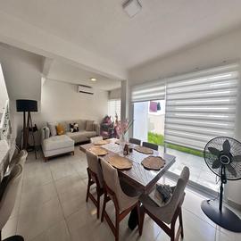 Foto de casa en renta en  , supermanzana 319, benito juárez, quintana roo, 0 No. 01