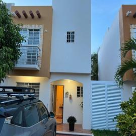 Foto de casa en renta en  , supermanzana 320, benito juárez, quintana roo, 0 No. 01