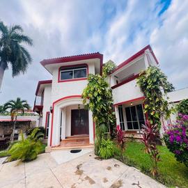 Foto de casa en venta en  , supermanzana 509, benito juárez, quintana roo, 0 No. 01