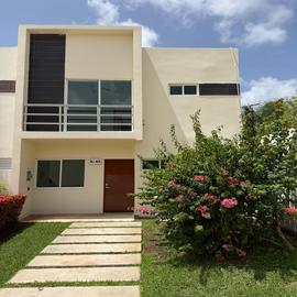 Foto de casa en renta en  , supermanzana 56, benito juárez, quintana roo, 0 No. 01