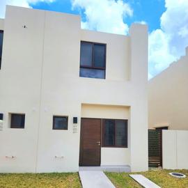 Foto de casa en renta en  , supermanzana 58, benito juárez, quintana roo, 0 No. 01