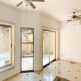 Foto de casa en renta en  , supermanzana 8, benito juárez, quintana roo, 0 No. 01