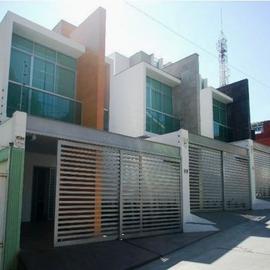 Foto de casa en renta en tenis , bellavista, uruapan, michoacán de ocampo, 6803007 No. 01
