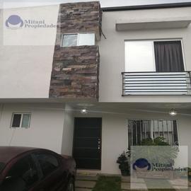 Foto de casa en venta en  , valle del roble, león, guanajuato, 0 No. 01