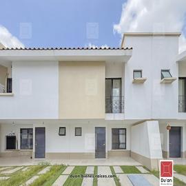 Foto de casa en venta en  , valle del roble, león, guanajuato, 0 No. 01