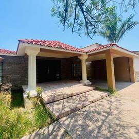 Foto de casa en venta en  , victoria, victoria, tamaulipas, 30627434 No. 01