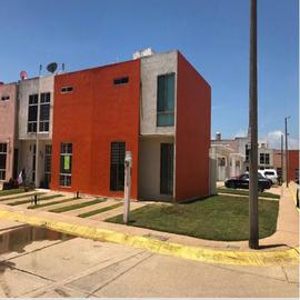 Foto de casa en renta en  , villas de san martín, coatzacoalcos, veracruz de ignacio de la llave, 0 No. 01